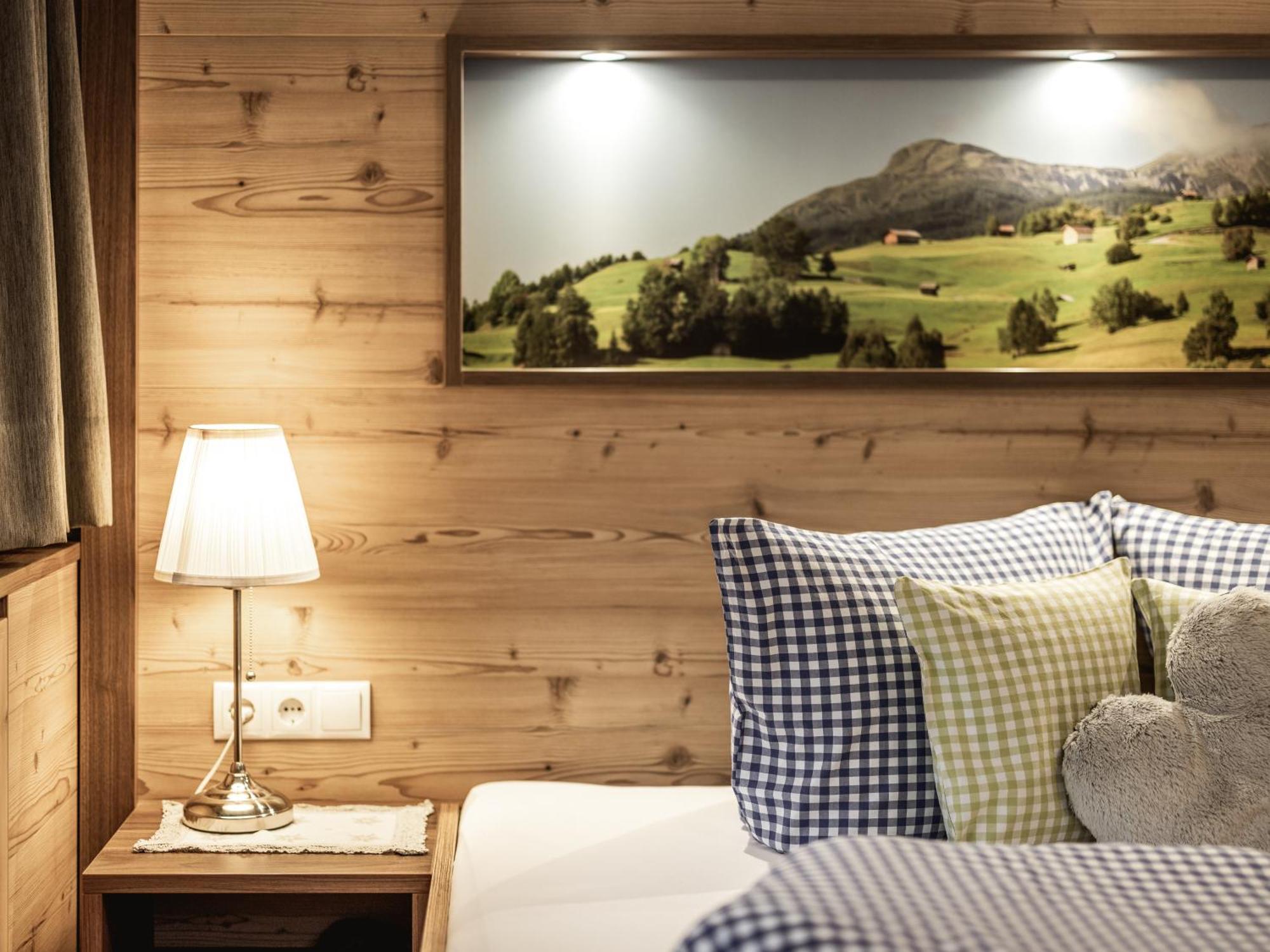 Alpenapartments Ried im Oberinntal Kültér fotó