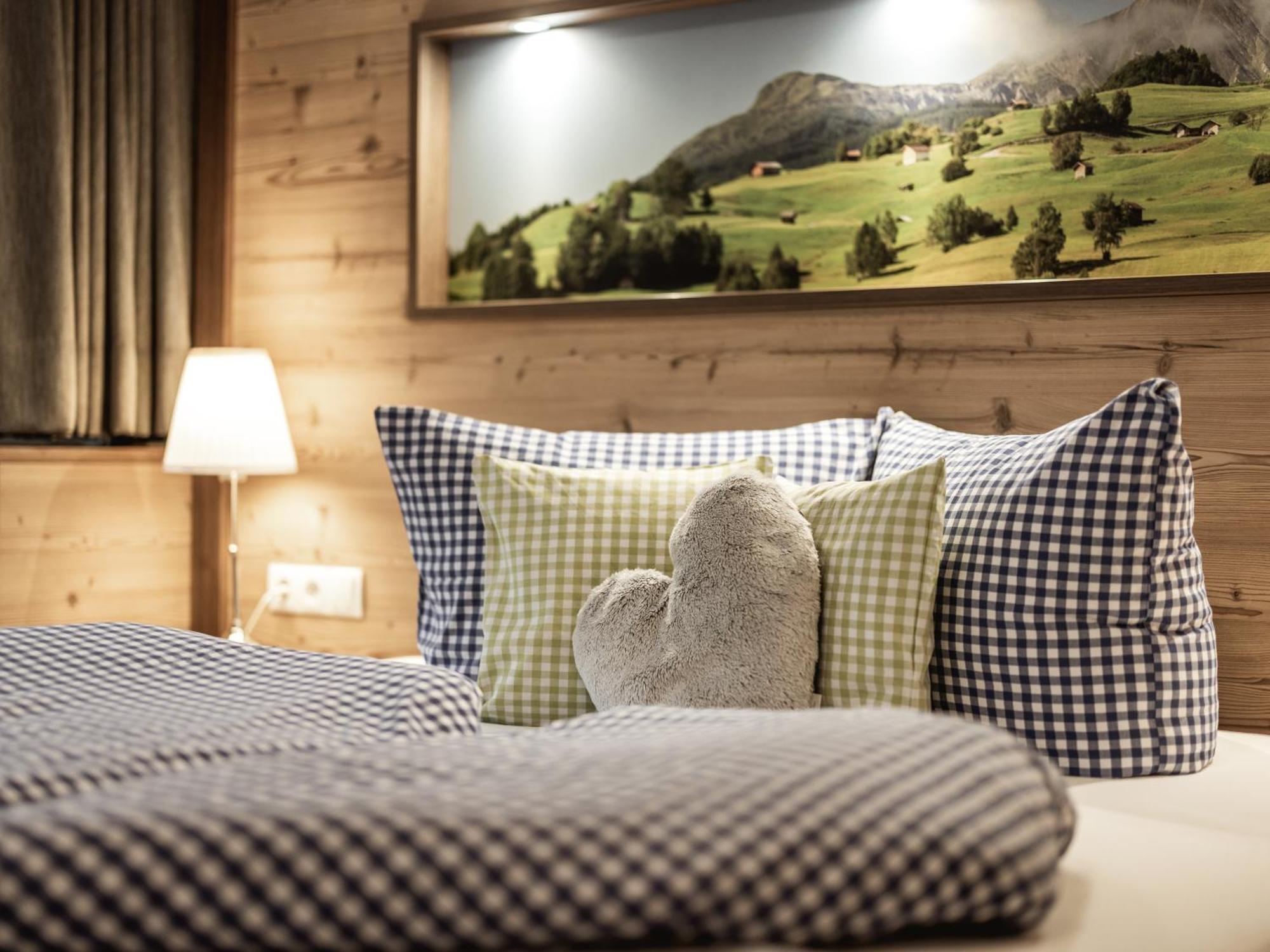 Alpenapartments Ried im Oberinntal Kültér fotó