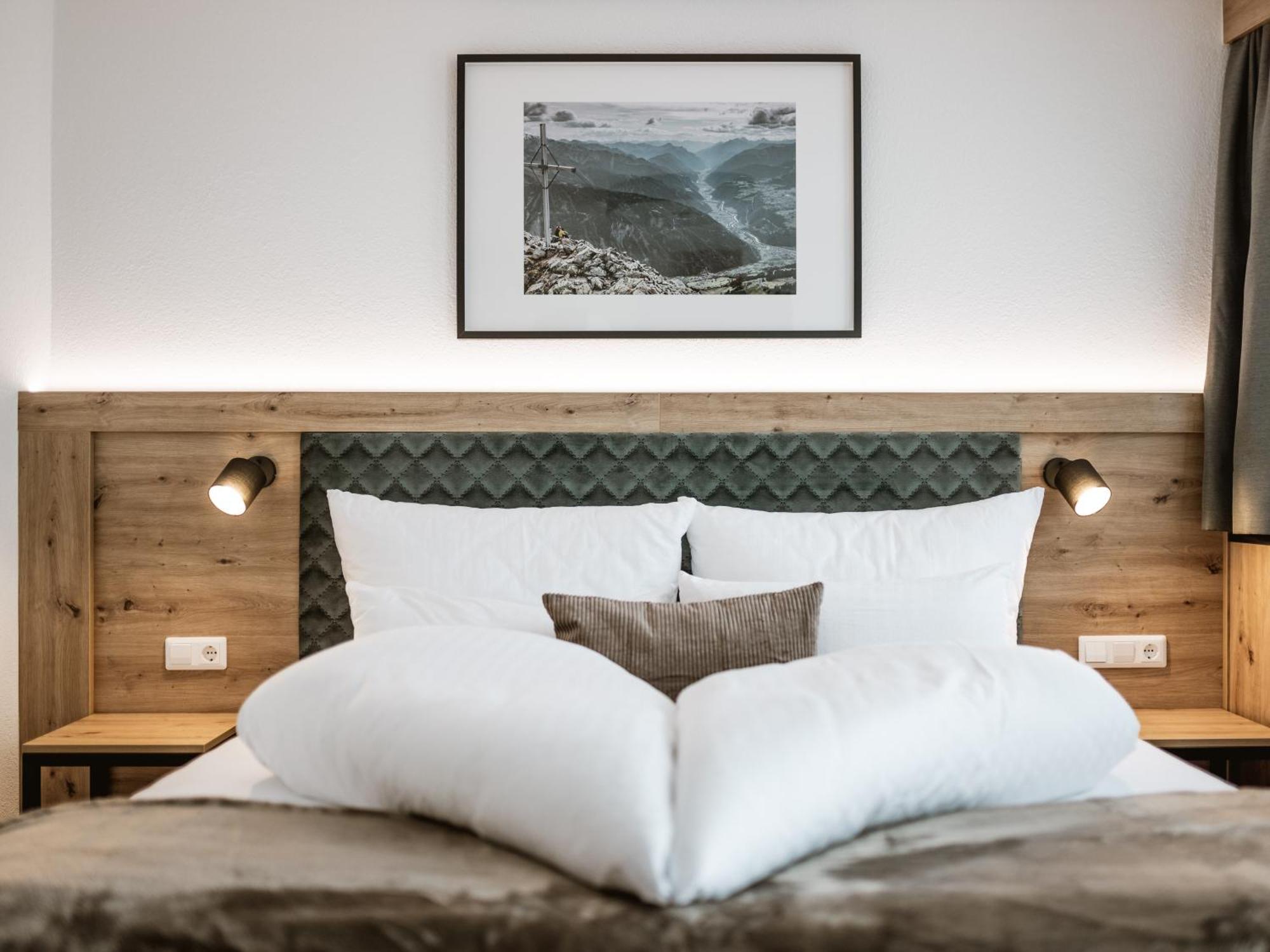 Alpenapartments Ried im Oberinntal Kültér fotó