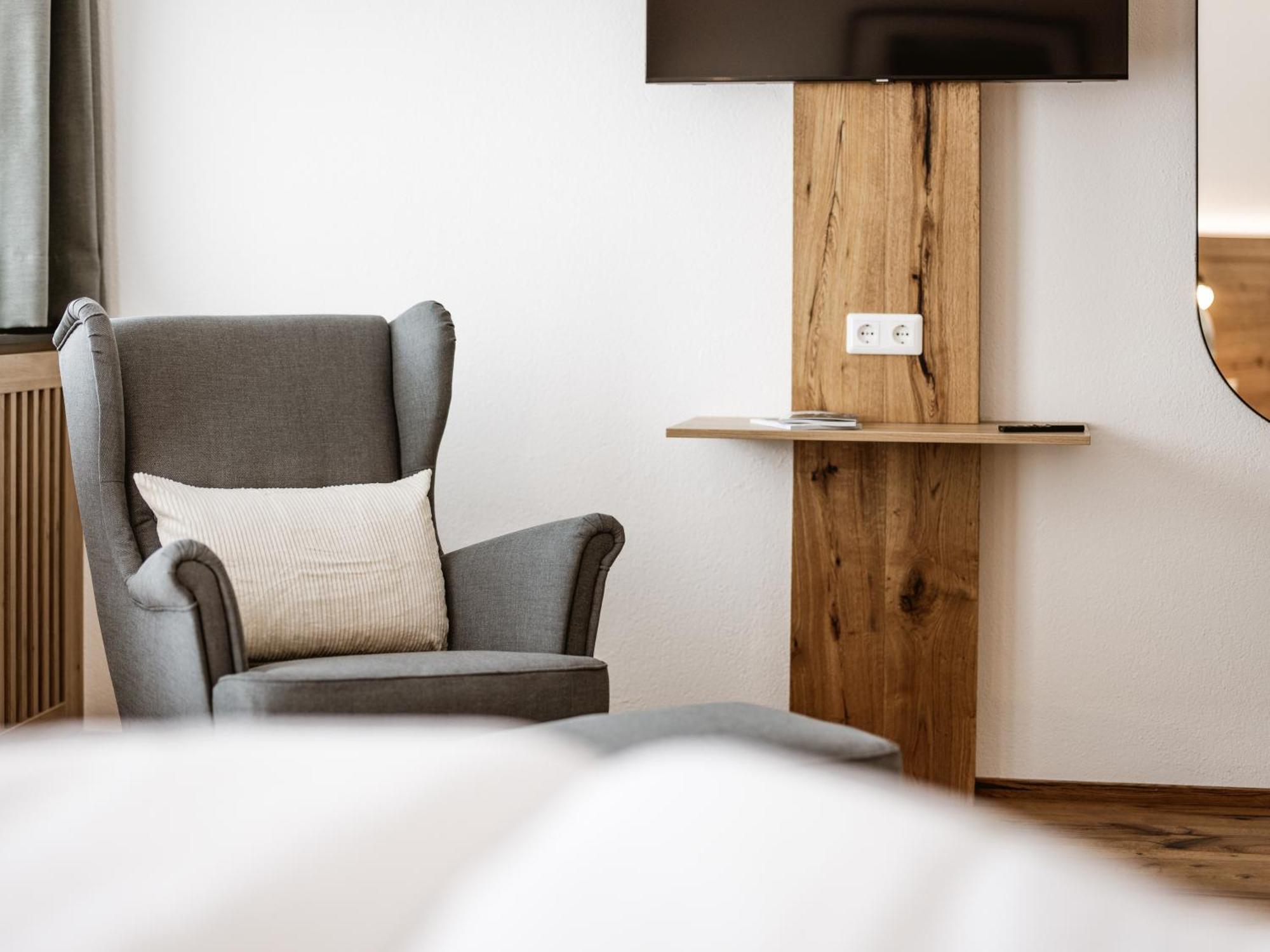 Alpenapartments Ried im Oberinntal Kültér fotó