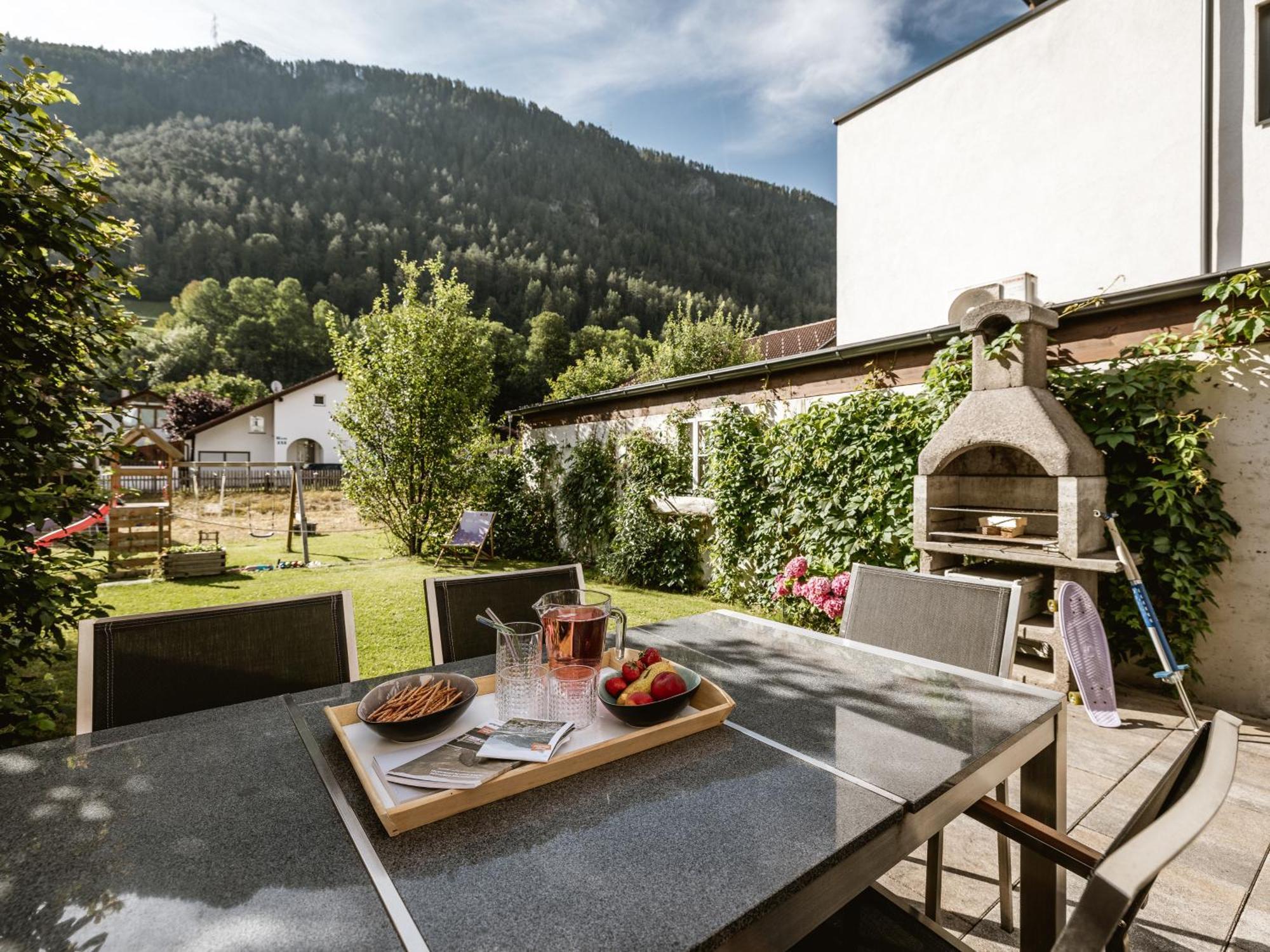 Alpenapartments Ried im Oberinntal Kültér fotó
